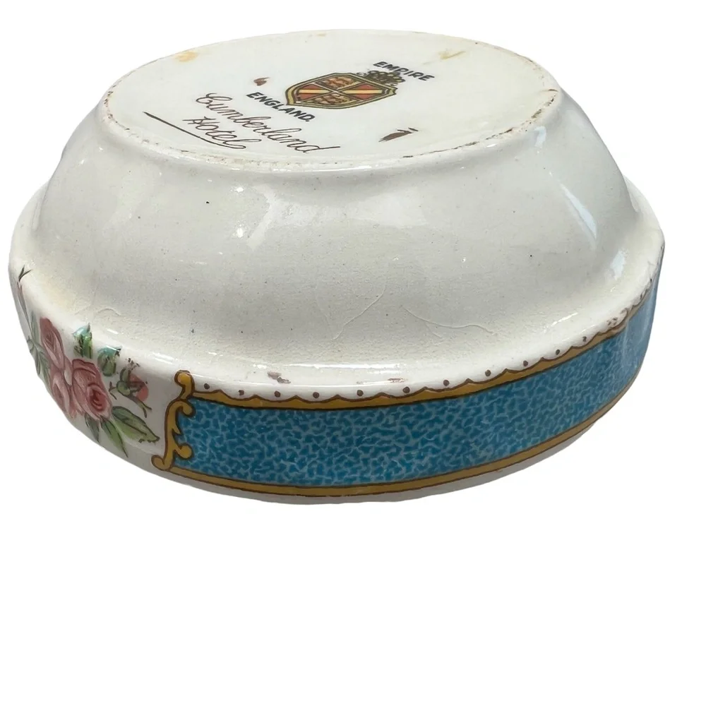 VINTAGE EMPIRE ENGLAND CUMBERLAND HOTEL WHITE, GOLD, BLUE & FLORAL CHINA ASHTRAY
